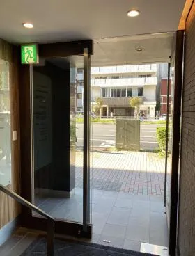インテリックス青山通ビルの外観