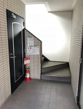 長谷川ビルの外観
