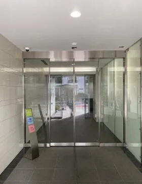 マストライフ南青山ビルの外観
