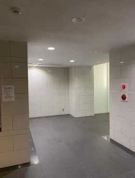 マストライフ南青山ビルの外観