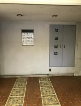 西川徹ビルの外観