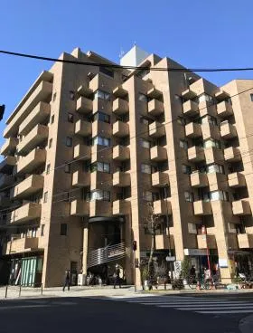 ロイアル一番町の外観