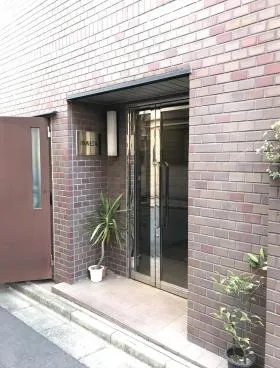 沖坂ビルの外観