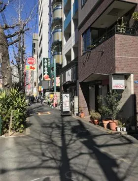 沖坂ビルの外観