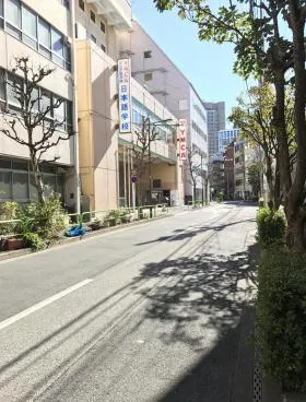 葵ビルの外観