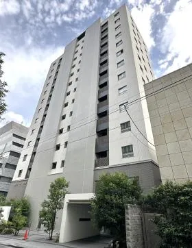 グランドメゾン九段南の外観