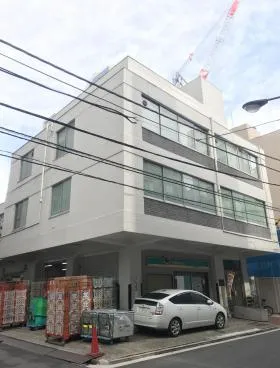 協販商事ビルの外観