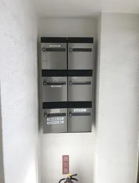 協販商事ビルの外観