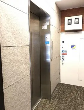 小林ビルの外観