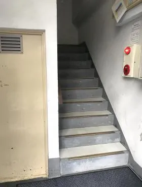 牧原ビルの外観