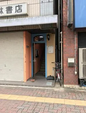 林ビルの外観