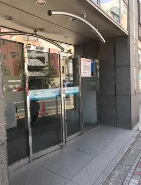 市川島村ビルの外観