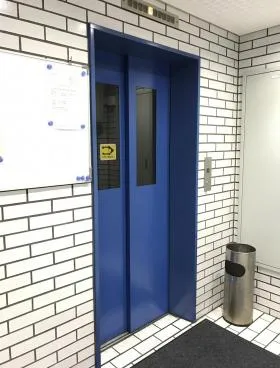 三勇地所ビルの外観