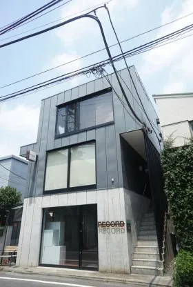JYフラットビルの外観