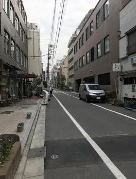 一松ビル本館の外観