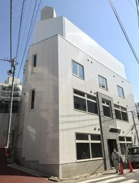 元代々木町店舗ビルの外観