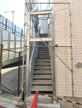 元代々木町店舗ビルの外観