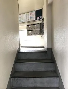 鈴マンションの外観