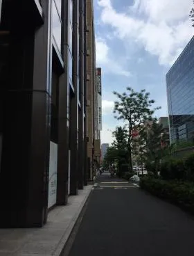 松岡田村町ビルの外観