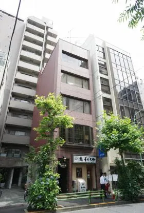 築地小柴ビルの外観