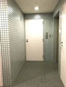 平成新富町ビルの外観