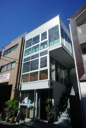 フィル・パーク渋谷神山町ビルの外観