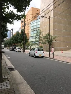 総合経営ビルの外観