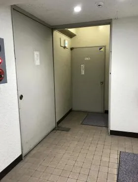 大秀ビルの外観