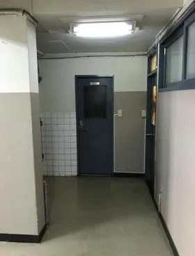 三洋ビルの外観