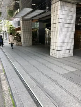 虎ノ門平井ビルの外観