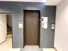 BRICK GATE水道橋 ビルの外観