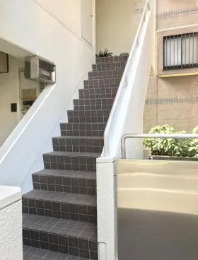 高松ビルの外観