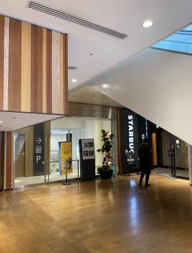 cocoti shibuyaビルの外観