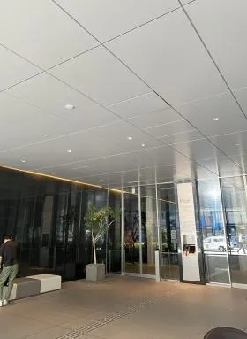 BIZCORE神保町ビルの外観