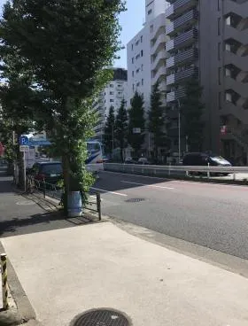 サードリハイツ本館の外観