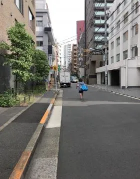 アストリア南麻布ビルの外観