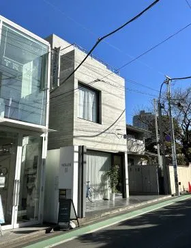 ゼファ表参道テラスビルの外観