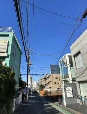 ゼファ表参道テラスビルの外観