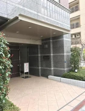 アデニウム新橋の外観