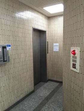 ハイパーク日本橋の外観