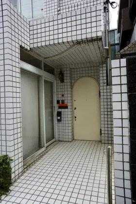 E・Sビルの外観