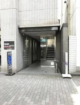 ニュー三水ビルの外観