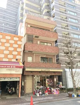 ケーワイ堂ビルの外観