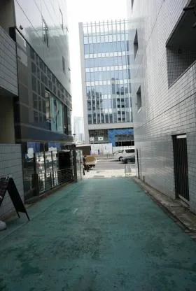 マネージュ表参道の外観