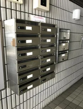 コスモ西早稲田ビルの外観