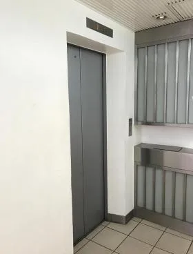 レジーア赤坂の外観