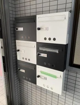 プレリュード中央ビルの外観