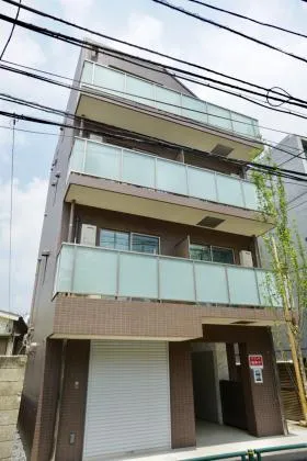 クレスト初台の外観