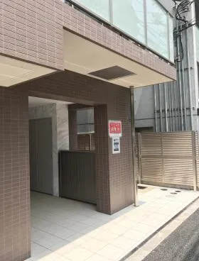 クレスト初台の外観