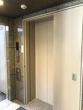 オノダビルの外観
